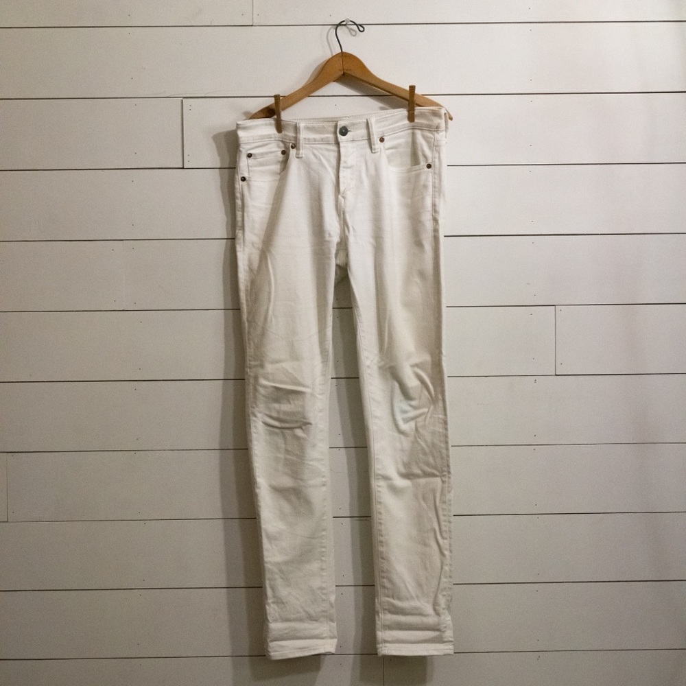 32x34 AE Flex White Skinny Jean
